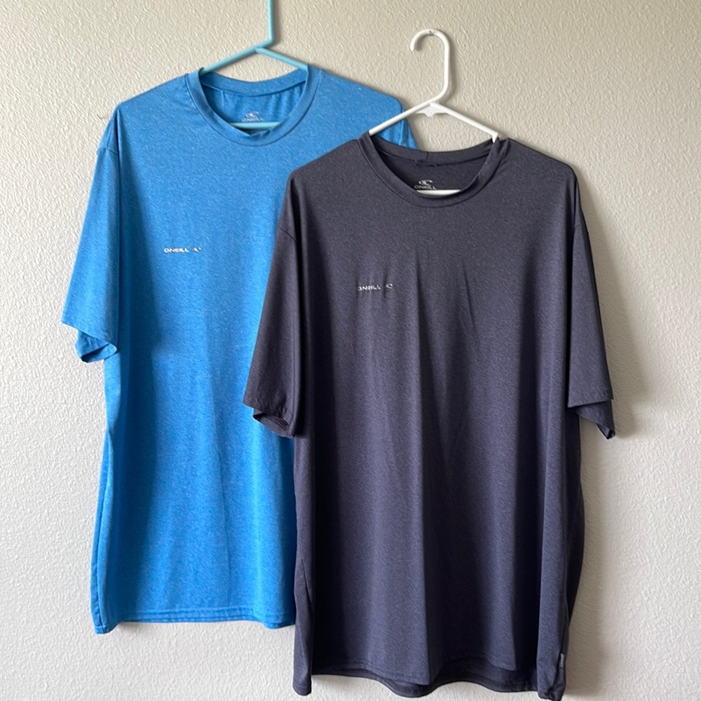 O’Neill men’s shirts size 3XL quantity 2